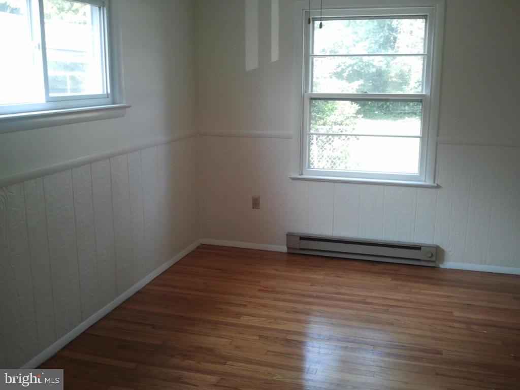 1813 Hemlock Road Lancaster, PA 17603 - Photo 3 of 10 Gallery Image 3