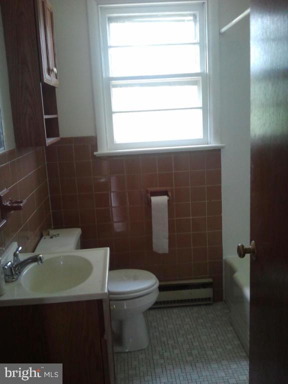 1813 Hemlock Road Lancaster, PA 17603 - Photo 8 of 10 Gallery Image 8