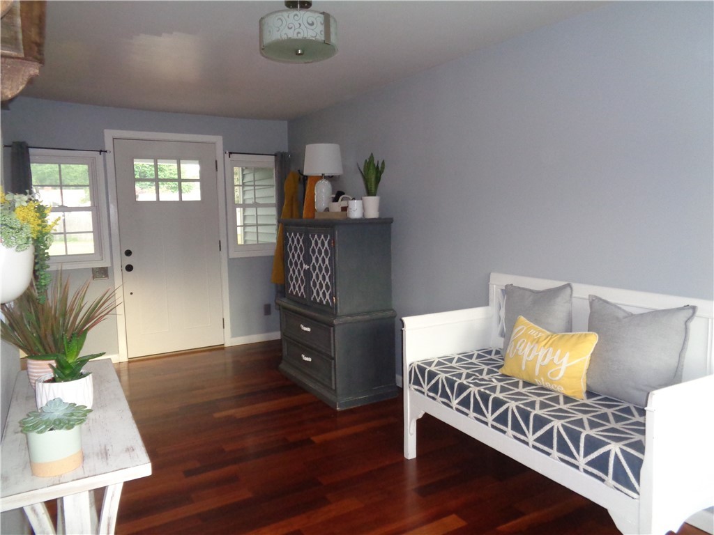 5 Monterey Road Warwick, RI 02889 - Photo 8 of 29 Gallery Image 8