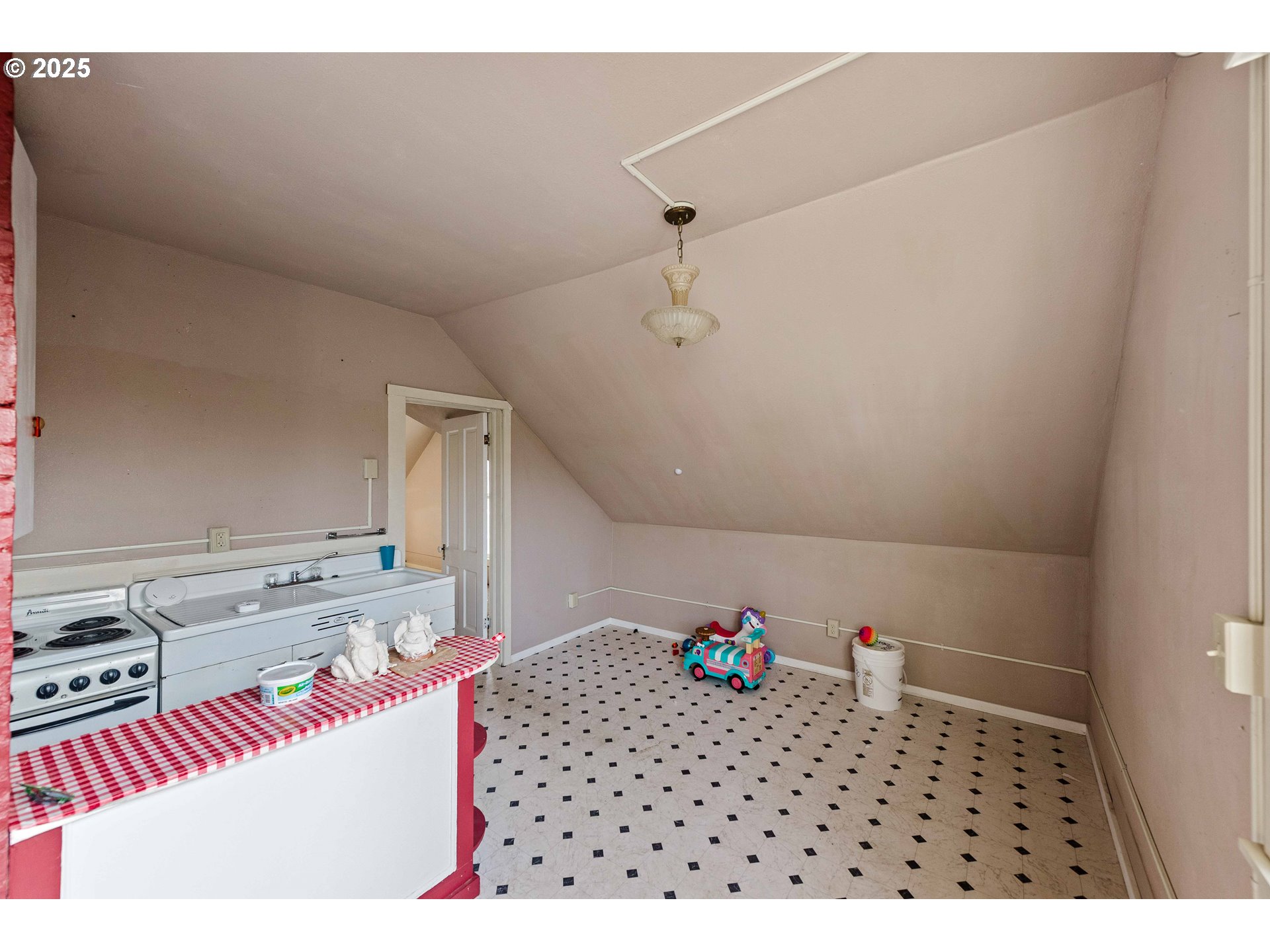 644 4th Street Myrtle Point, OR 97458 - Photo 19 of 45