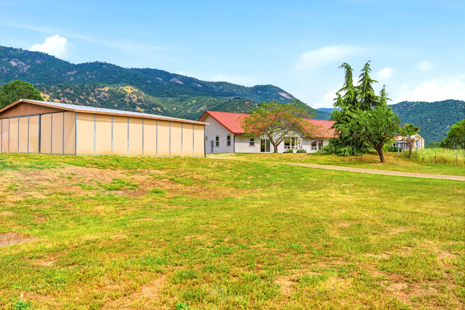 39348 Dunlap Road Dunlap, CA 93621 - Photo 10 of 97 Gallery Image 10
