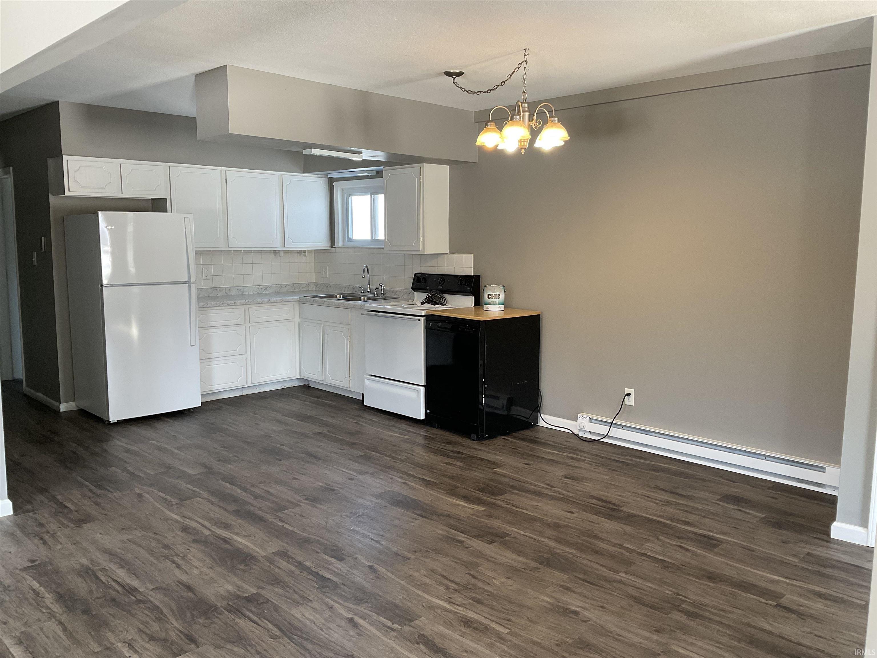 225 Marcelle Drive Fort Wayne, IN 46845 - Photo 3 of 11