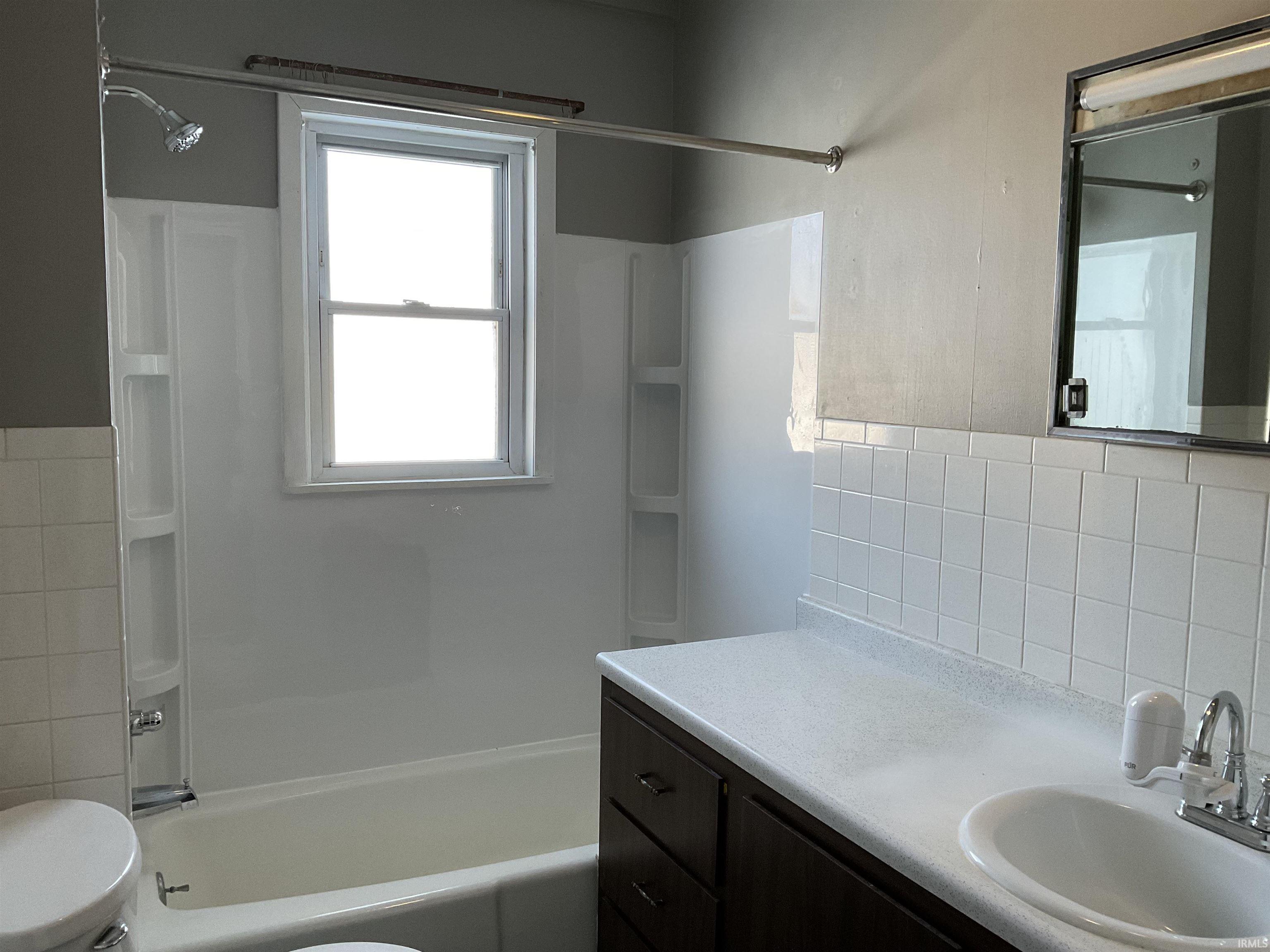 225 Marcelle Drive Fort Wayne, IN 46845 - Photo 8 of 11