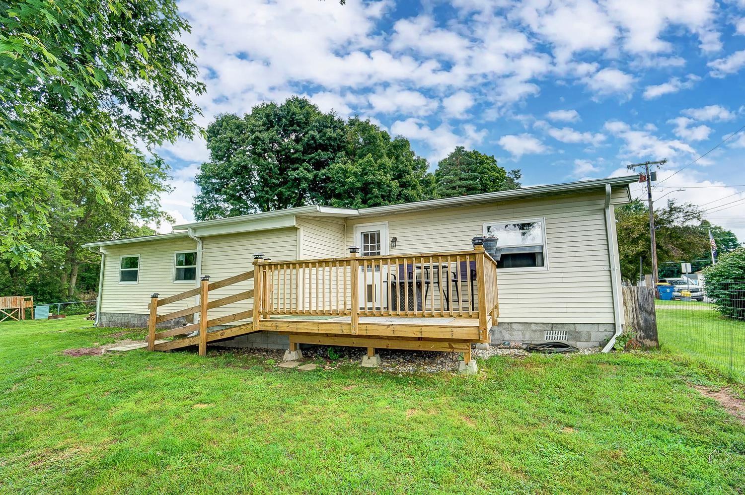 2124 Trinity Street Huntertown, IN 46748 - Photo 1 of 24 Gallery Image 1