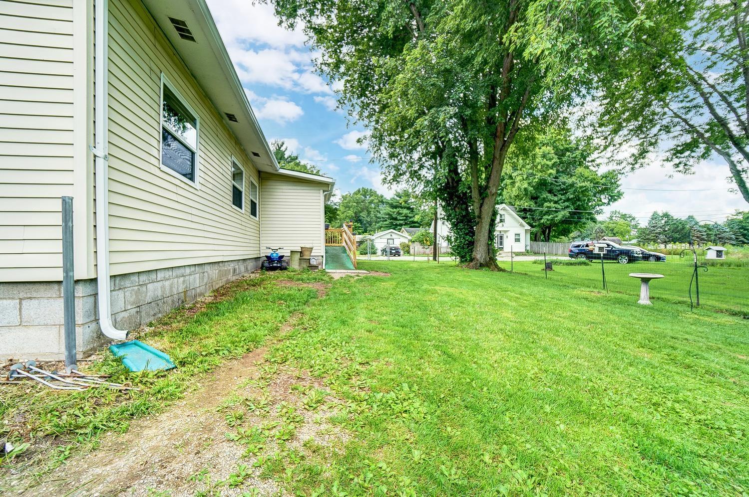 2124 Trinity Street Huntertown, IN 46748 - Photo 3 of 24 Gallery Image 3