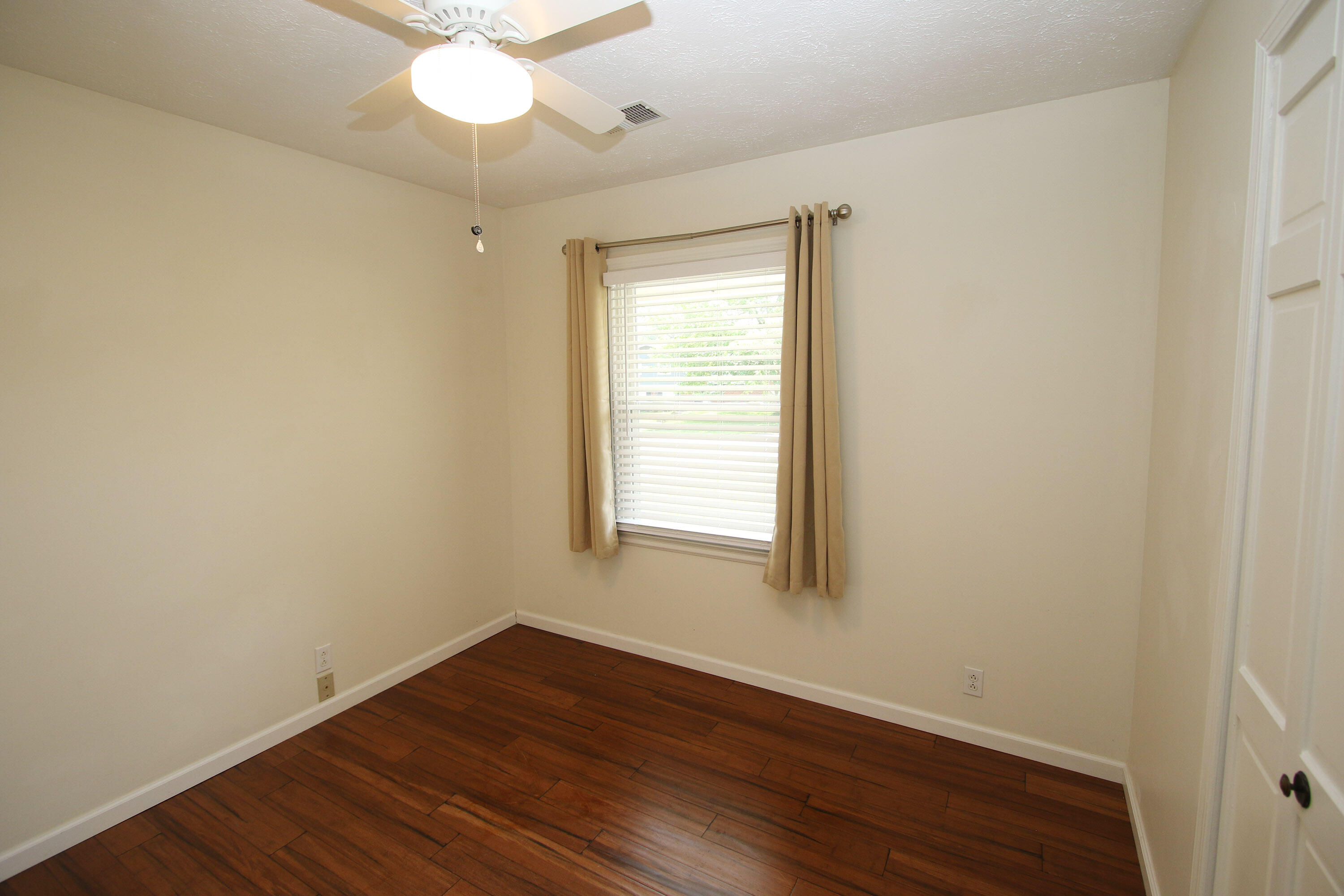 1035 Castleton Way Lexington, KY 40517 - Photo 28 of 44 28