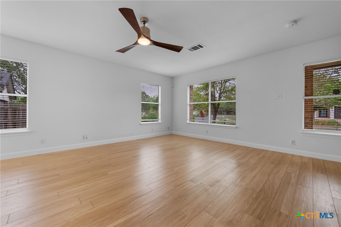 7327 Pusch Ridge Loop Austin, TX 78749 - Photo 7 of 39