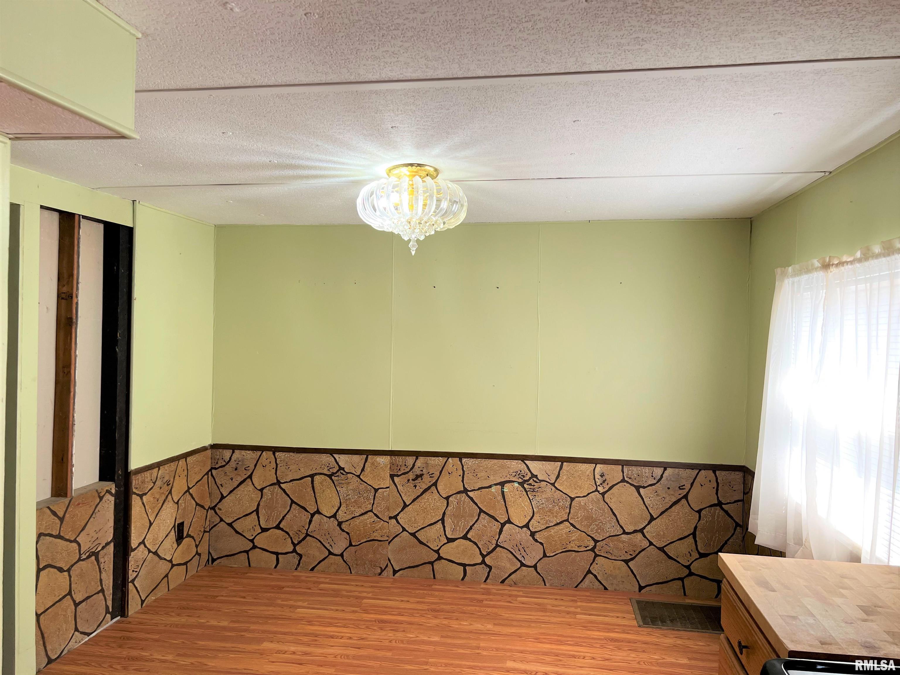29820 High Street Centralia, IL 62801 - Photo 9 of 22 Gallery Image 9