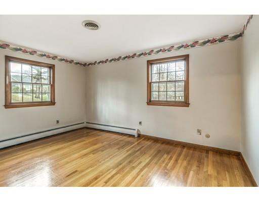 7 Sherwood Road Reading, MA 01867 - Photo 17 of 28