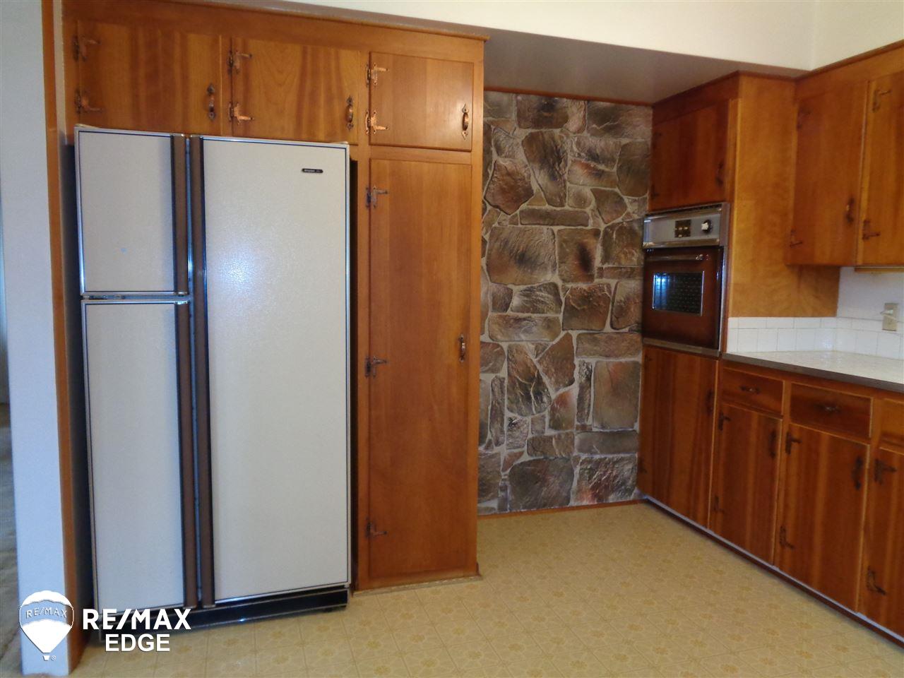 6459 Davison Road Burton, MI 48509 - Photo 3 of 47