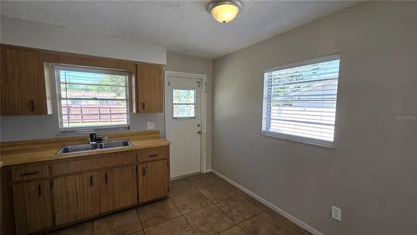 $1,250 | 5347 Satsuma Drive, Zephyrhills, FL 33542