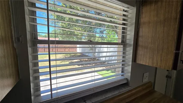 $1,250 | 5347 Satsuma Drive, Zephyrhills, FL 33542