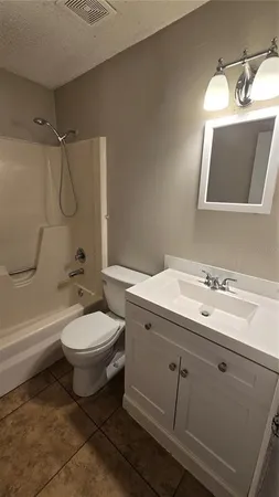 $1,250 | 5347 Satsuma Drive, Zephyrhills, FL 33542