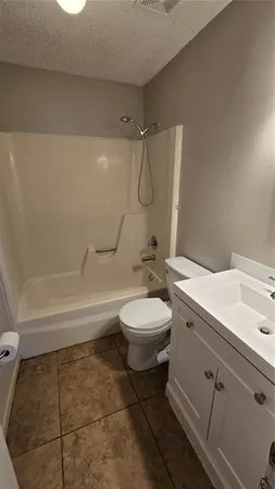 $1,250 | 5347 Satsuma Drive, Zephyrhills, FL 33542