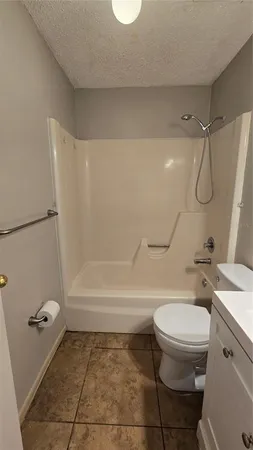 $1,250 | 5347 Satsuma Drive, Zephyrhills, FL 33542