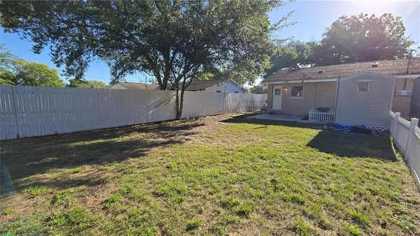 $1,250 | 5347 Satsuma Drive, Zephyrhills, FL 33542