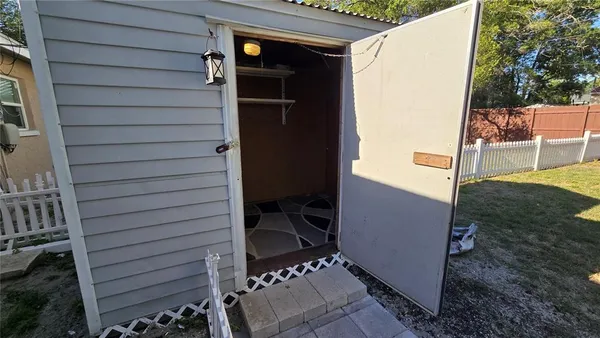 $1,250 | 5347 Satsuma Drive, Zephyrhills, FL 33542