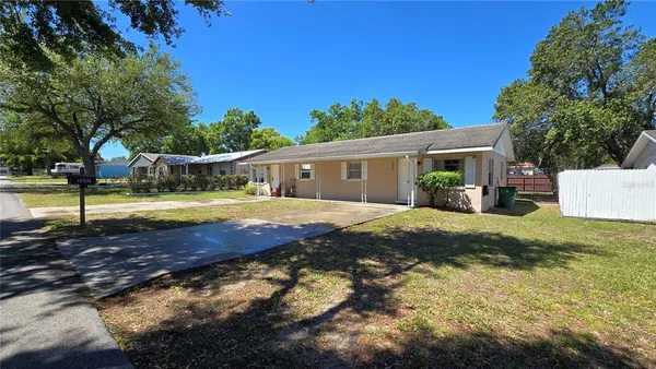 $1,250 | 5347 Satsuma Drive, Zephyrhills, FL 33542