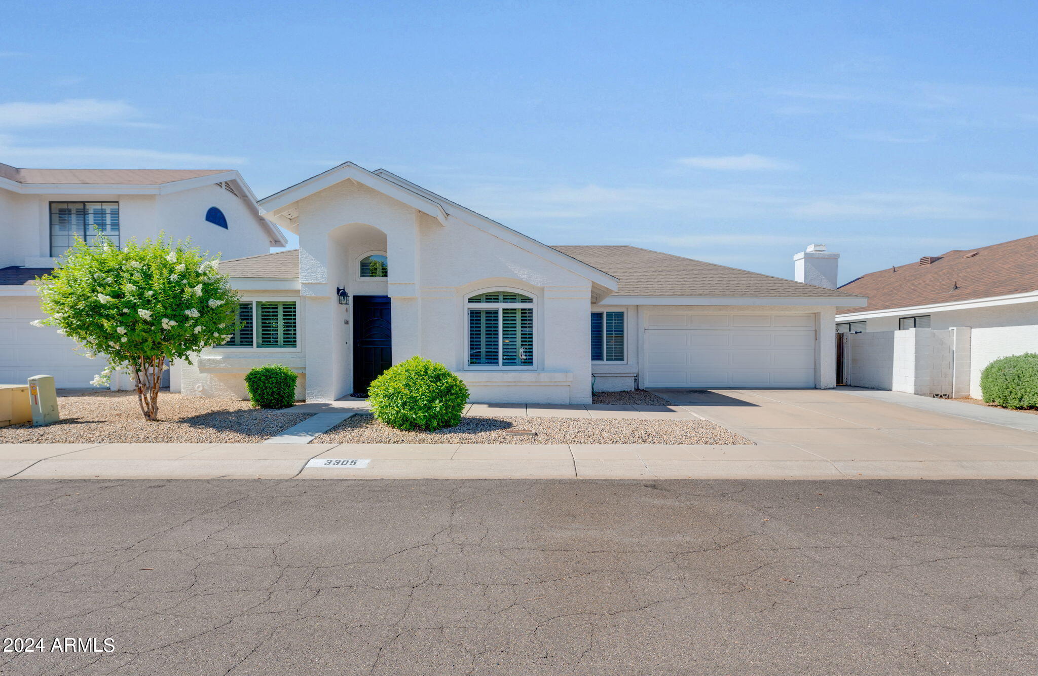 3305 East Clark Road Phoenix, AZ 85050 - Photo 1 of 28 front of house