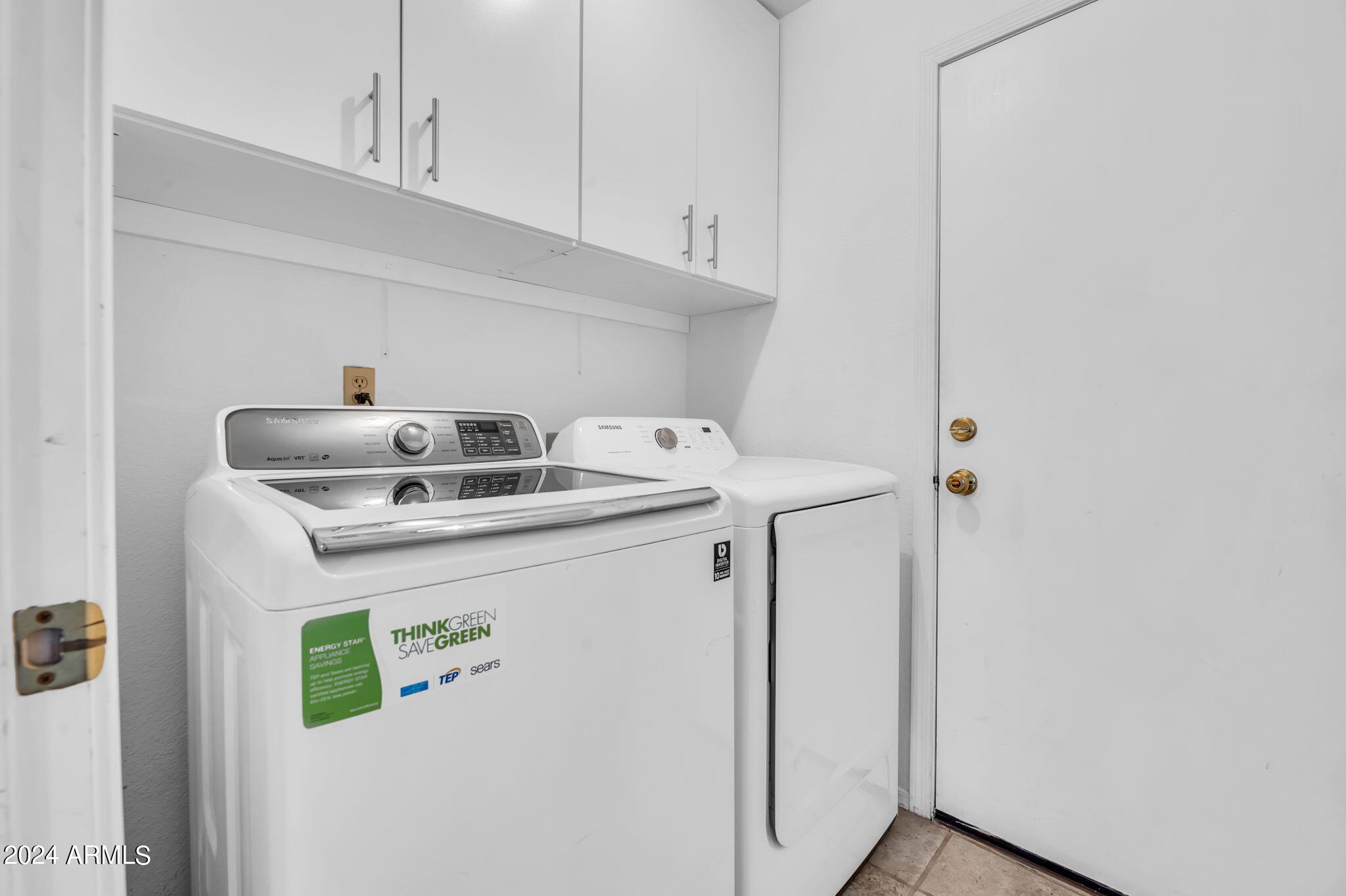 3305 East Clark Road Phoenix, AZ 85050 - Photo 27 of 28 laundry room