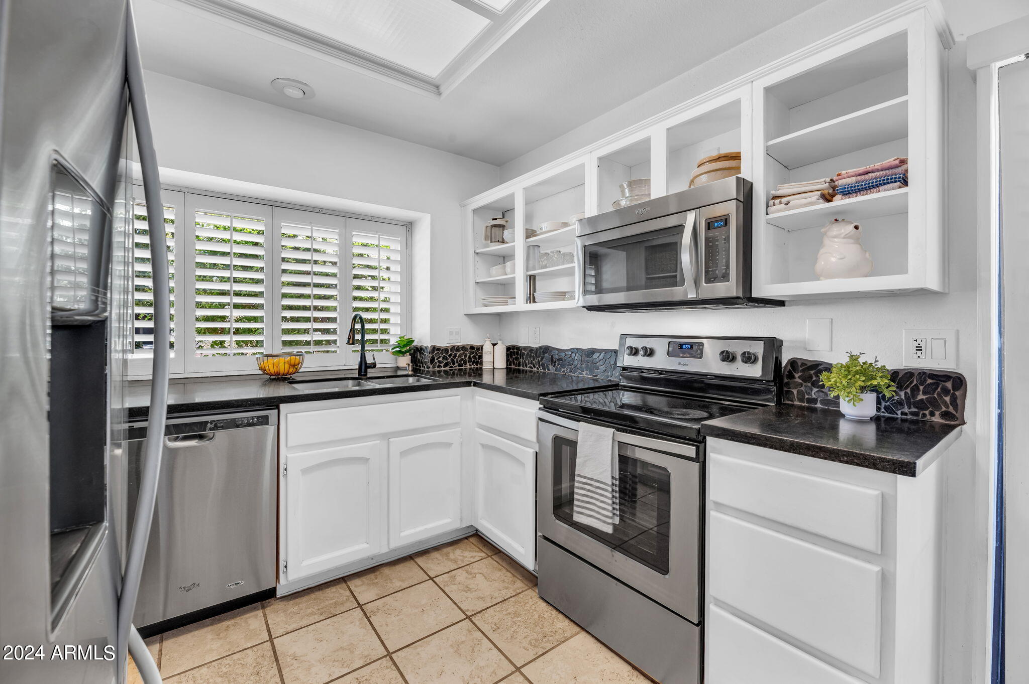 3305 East Clark Road Phoenix, AZ 85050 - Photo 4 of 28 open kitchen