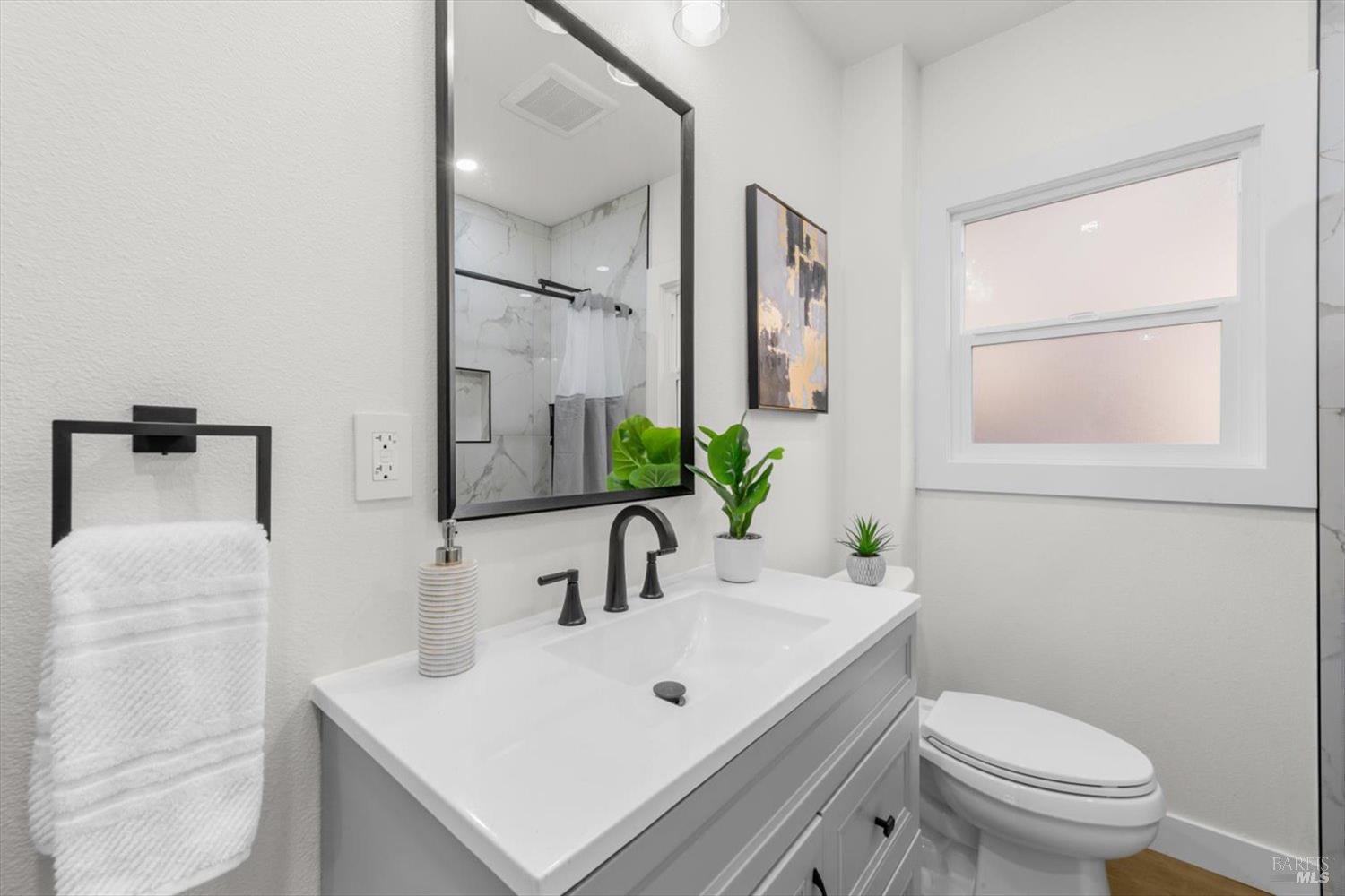 435 Alhambra Street Crockett, CA 94525 - Photo 21 of 38