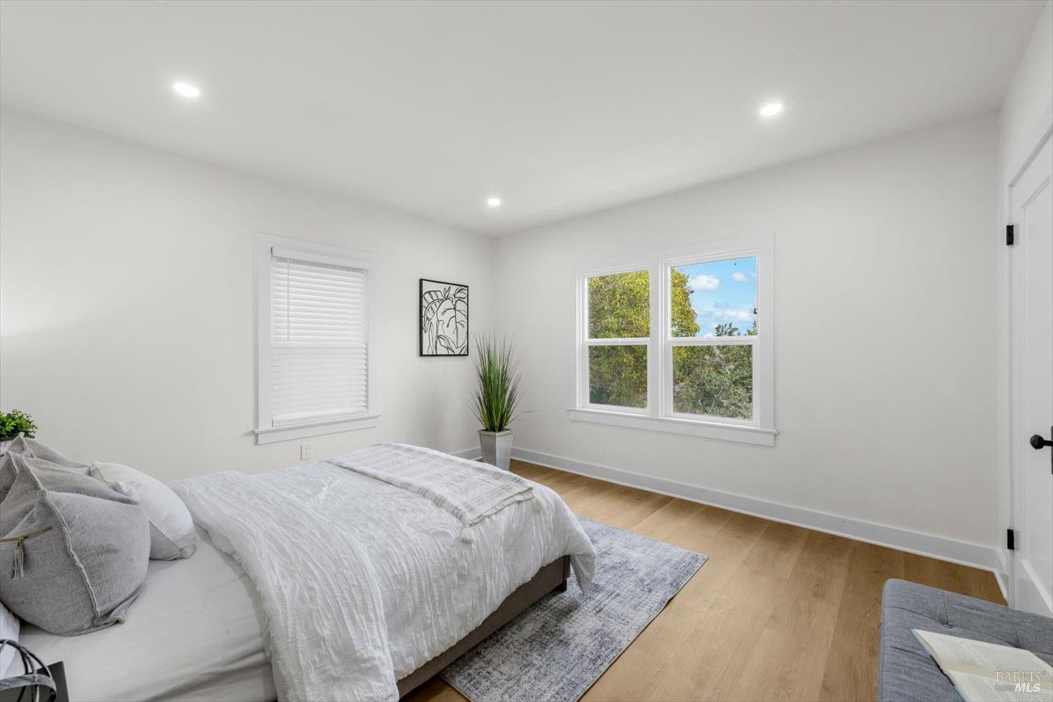 435 Alhambra Street Crockett, CA 94525 - Photo 23 of 38