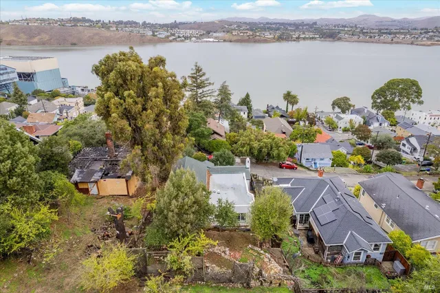 $799,000 | 435 Alhambra Street, Crockett, CA 94525