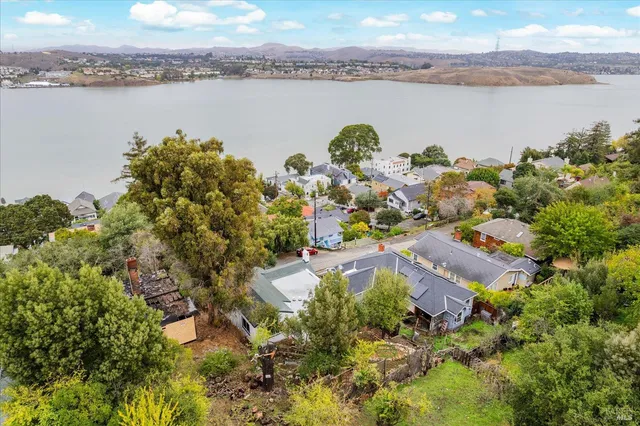 $799,000 | 435 Alhambra Street, Crockett, CA 94525