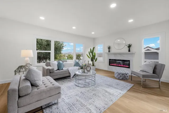 $799,000 | 435 Alhambra Street, Crockett, CA 94525