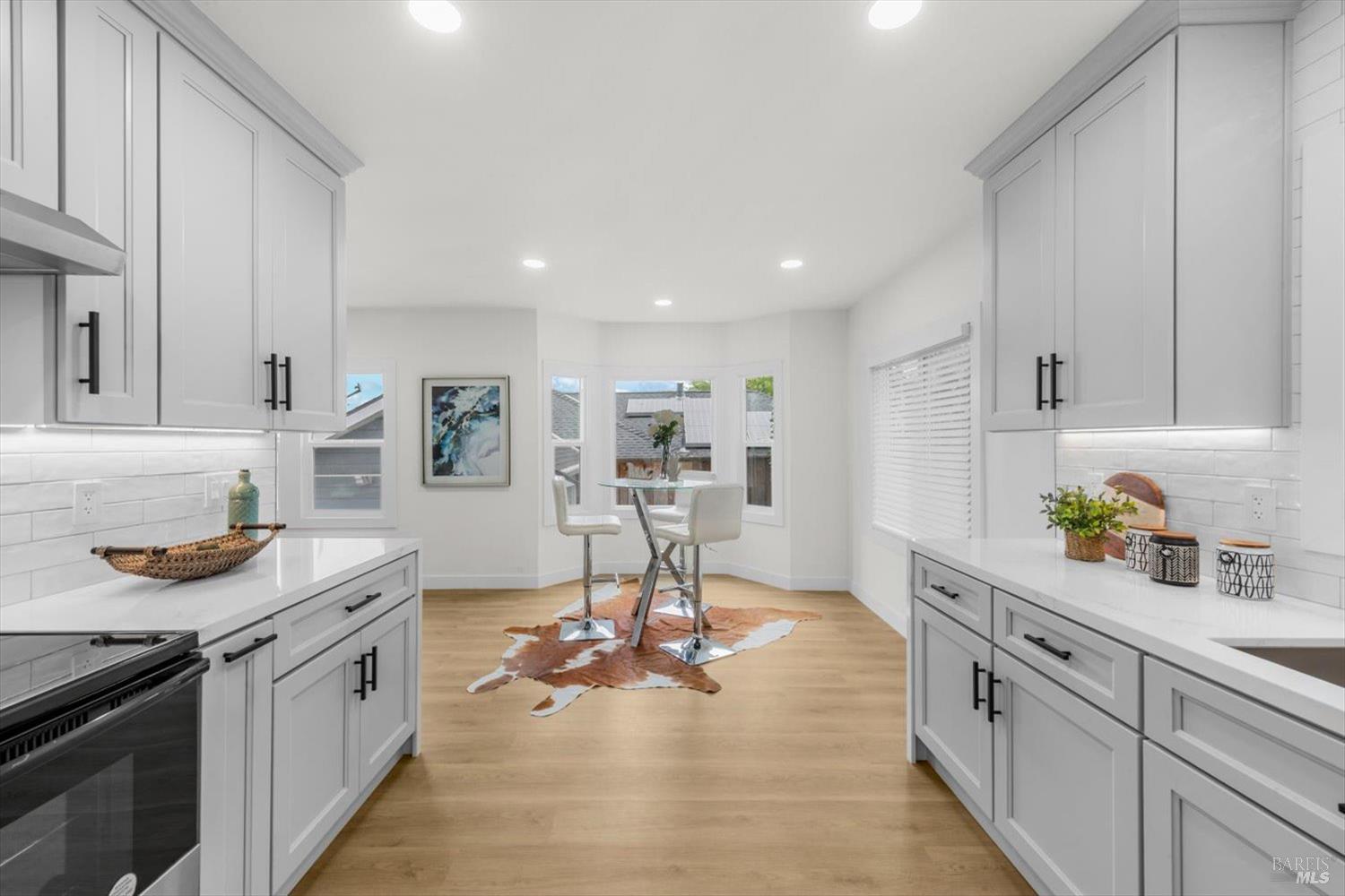 435 Alhambra Street Crockett, CA 94525 - Photo 9 of 38