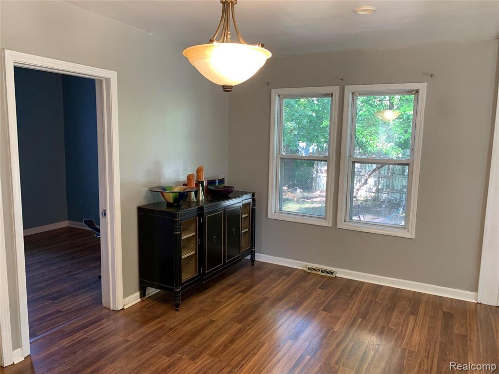 349 Stratford Road Ferndale, MI 48220 - Photo 9 of 21
