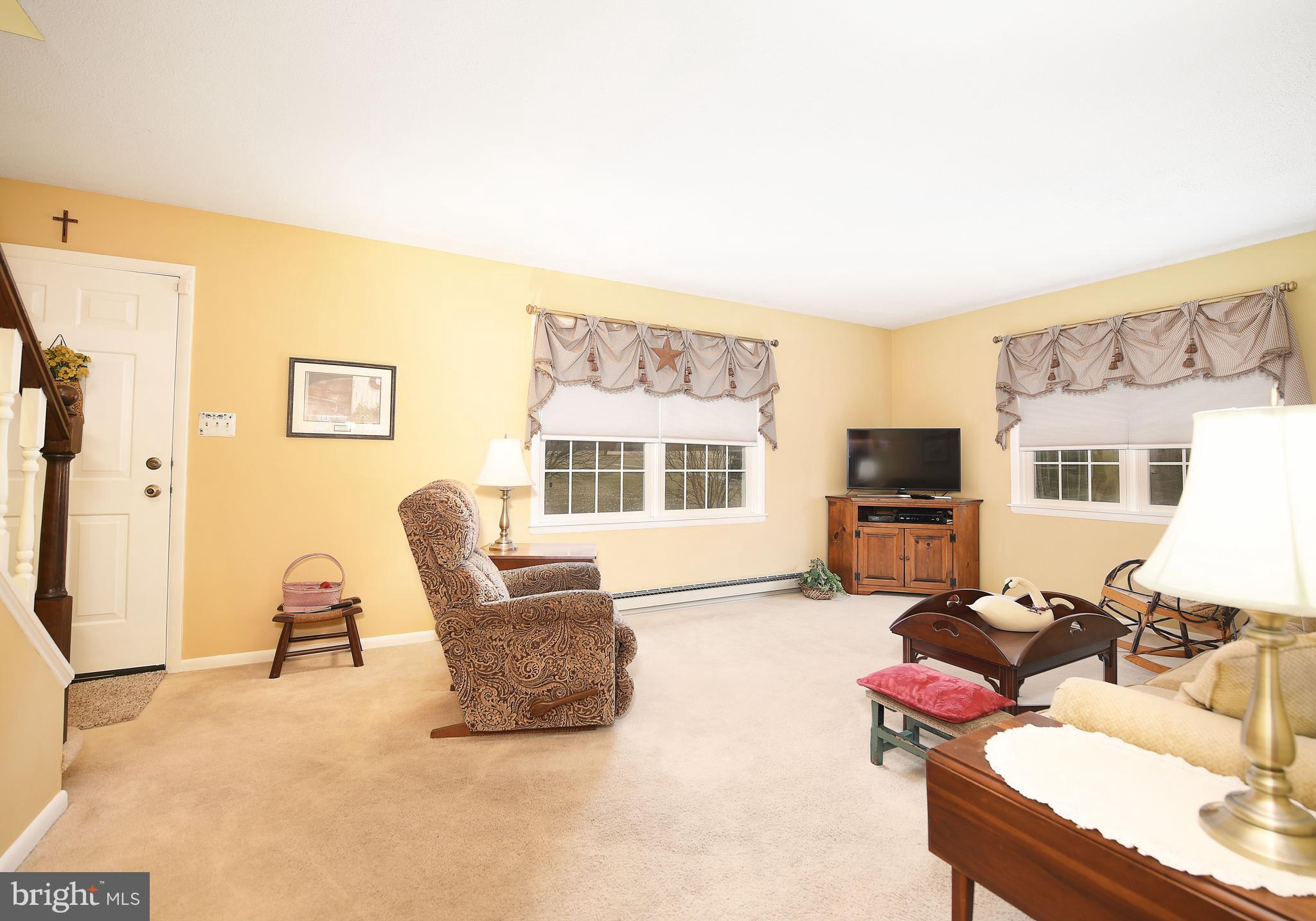 1746 Dr Jack Road Conowingo, MD 21918 - Photo 16 of 60 Living Room View
