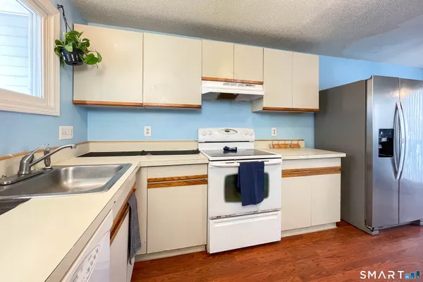 $224,900 | 65 Russo Avenue, Unit I4, East Haven, CT 06513