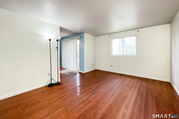 $224,900 | 65 Russo Avenue, Unit I4, East Haven, CT 06513