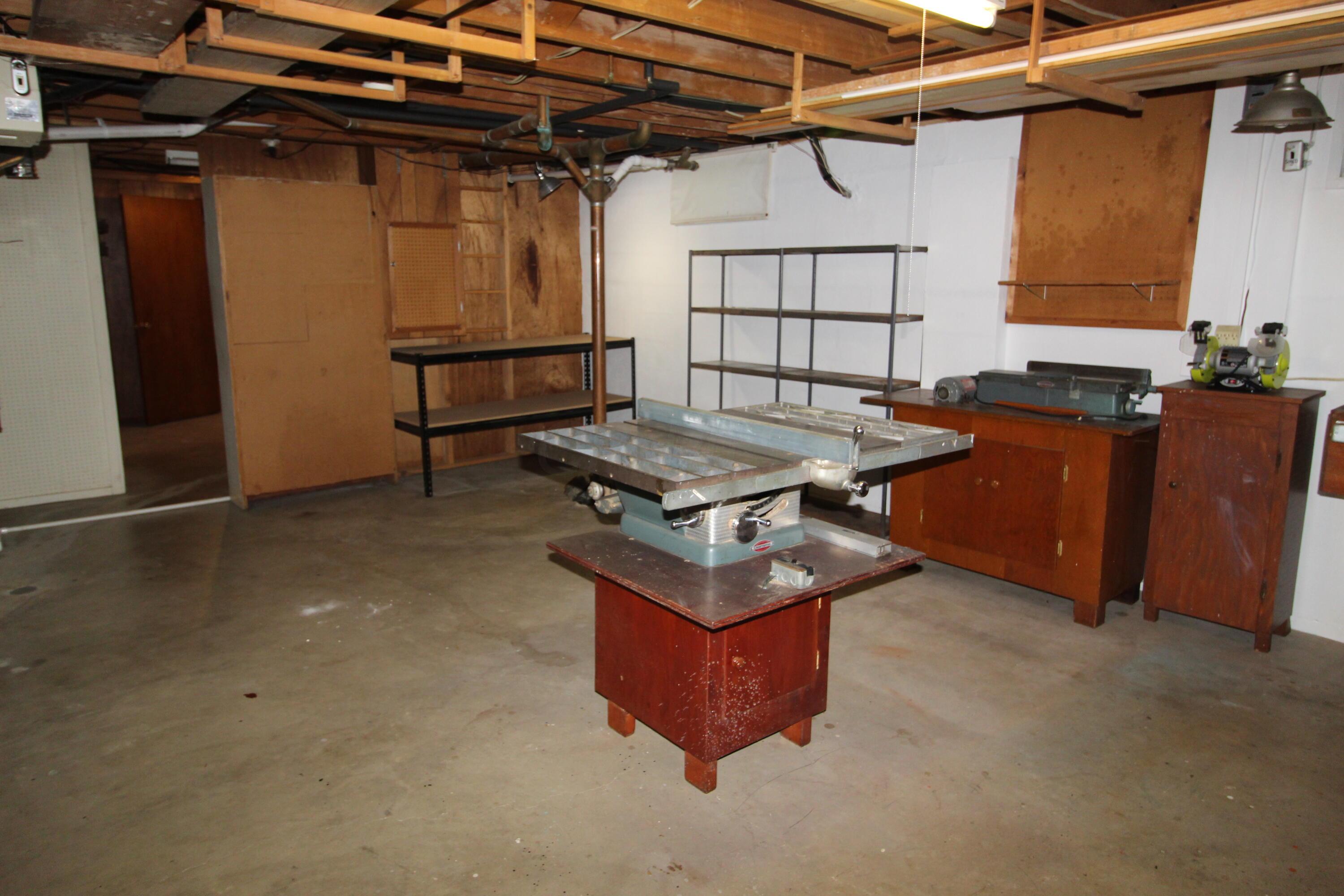 5443 Redwood Road Columbus, OH 43229 - Photo 31 of 38 IMG_6003
