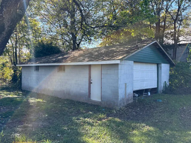 $219,900 | 11991 Bennington Pike, Vevay, IN 47043