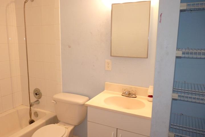 5944 South Rue Road West Palm Beach, FL 33415 - Photo 14 of 19 BATHROOM 2