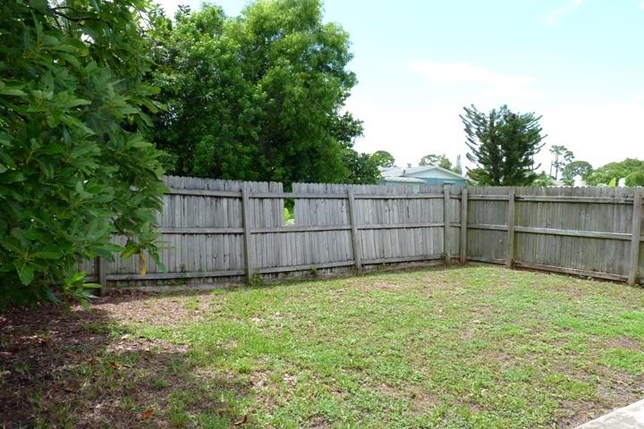 5944 South Rue Road West Palm Beach, FL 33415 - Photo 17 of 19 BACKYARD