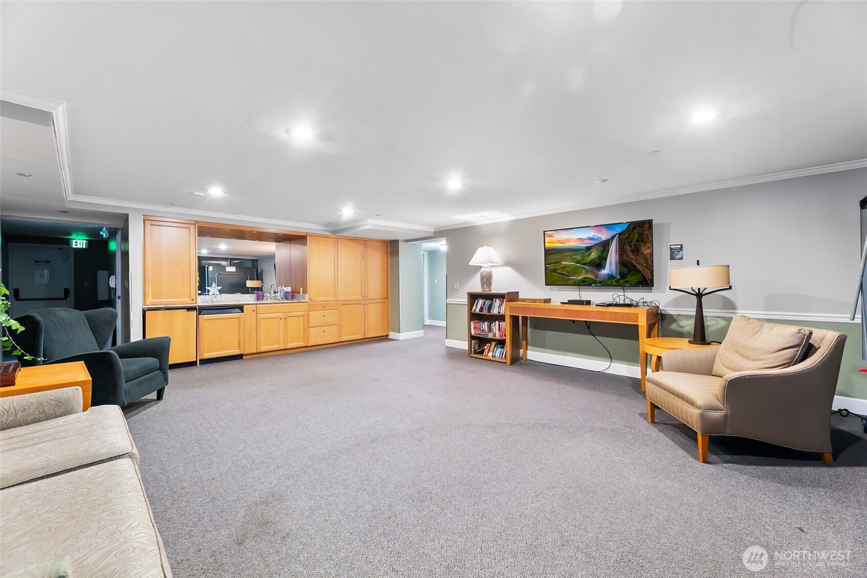 2621 2nd Avenue, Unit 1002 Seattle, WA 98121 - Photo 28 of 38