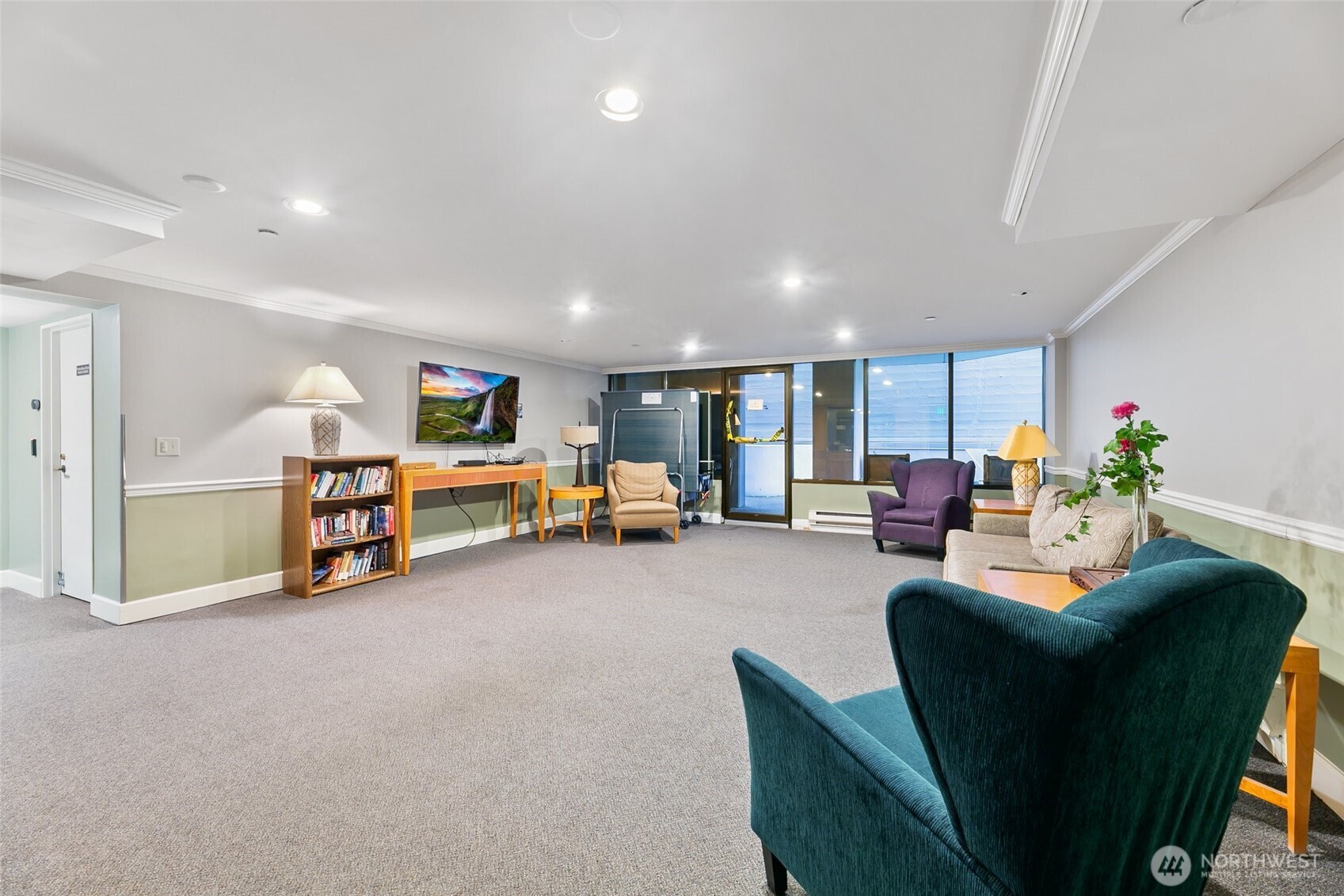 2621 2nd Avenue, Unit 1002 Seattle, WA 98121 - Photo 29 of 38