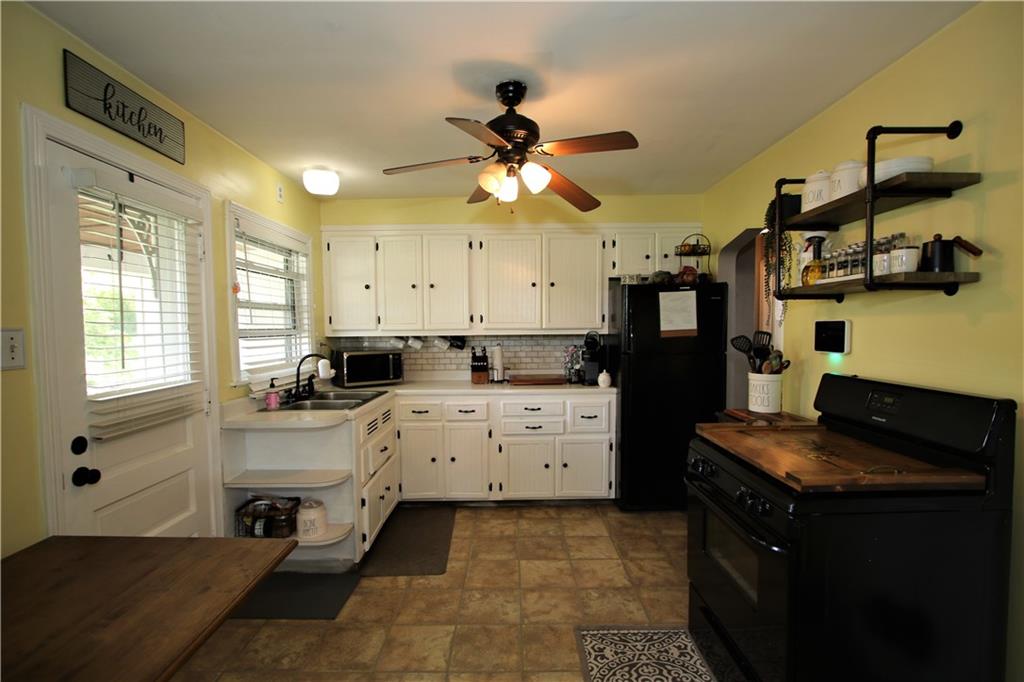 505 Forward Street Elizabeth, PA 15037 - Photo 4 of 25 Gallery Image 4