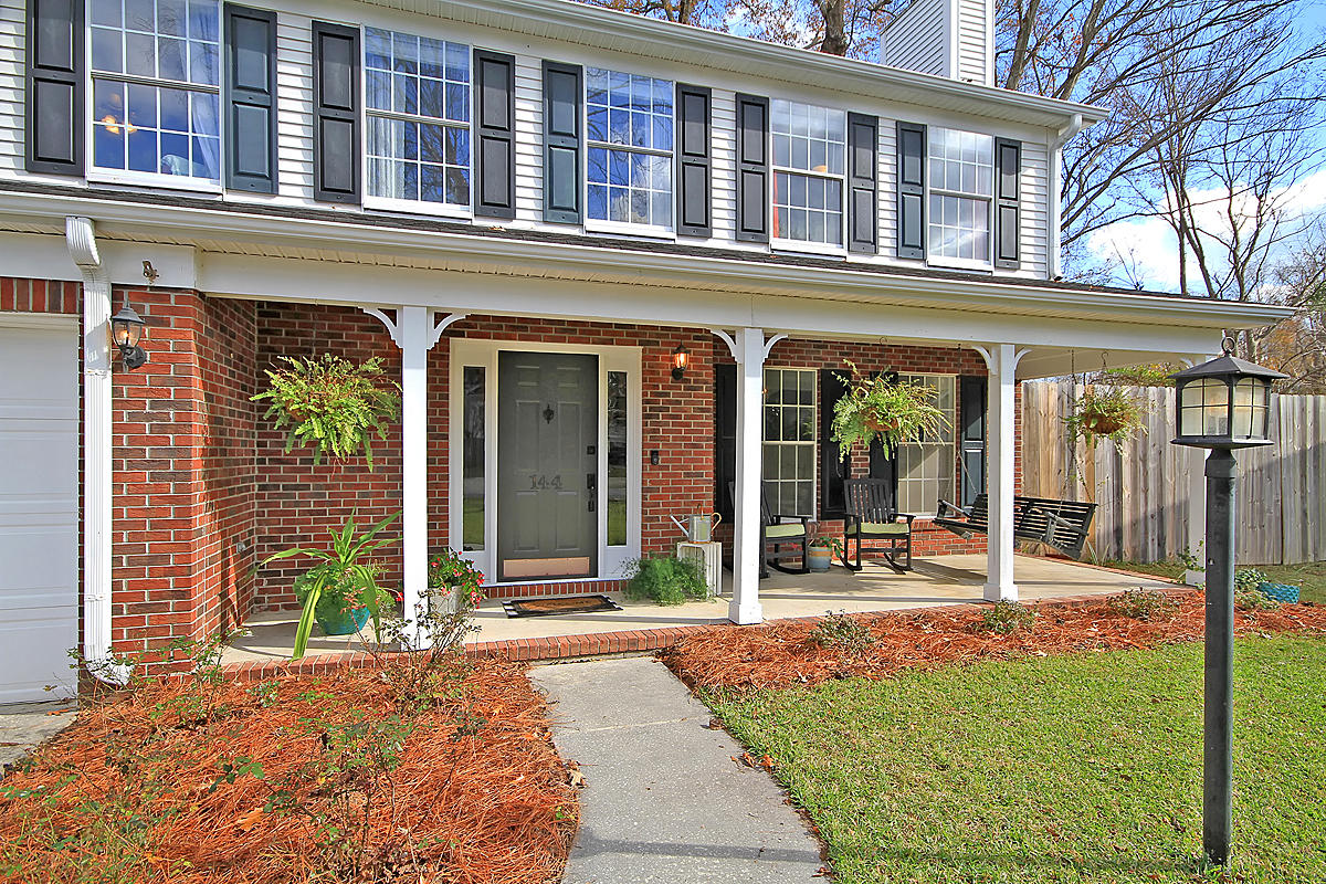 144 Whaler Road Summerville, SC 29485 - Photo 4 of 36 CREM_144-Whaler_004