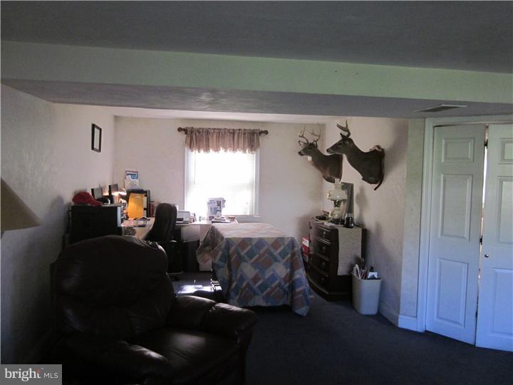 34 Flamingo Road Hatboro, PA 19040 - Photo 14 of 19 Family Room