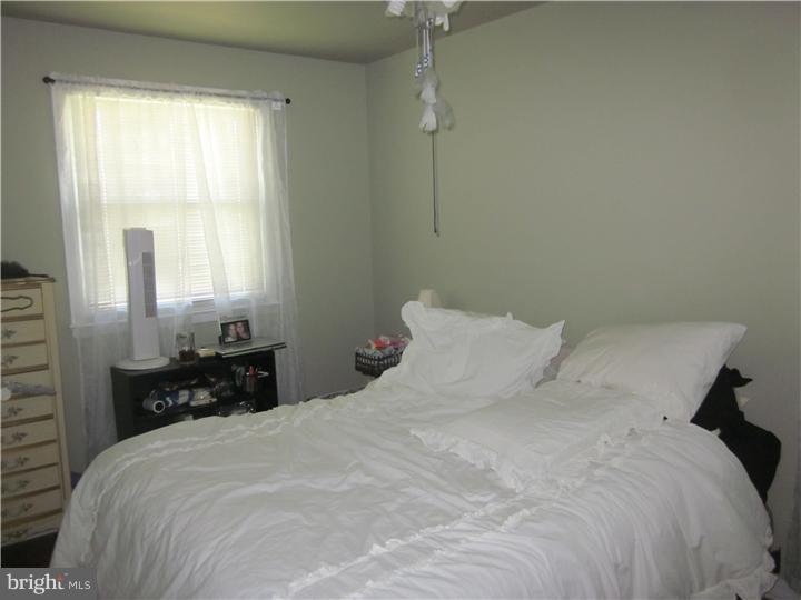 34 Flamingo Road Hatboro, PA 19040 - Photo 10 of 19 Bedroom 2