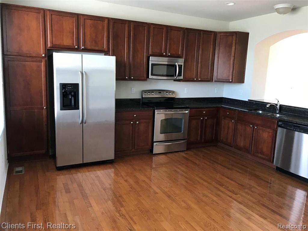 28058 Lightfoot Lane, Unit 324 Novi, MI 48377 - Photo 36 of 46