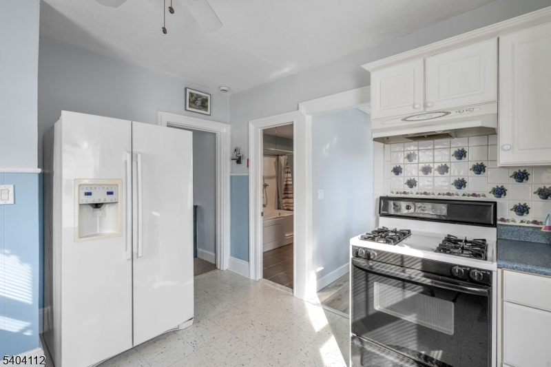 4 Center Avenue Morristown, NJ 07960 - Photo 9 of 16