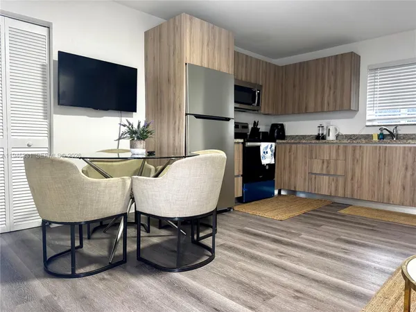 $2,350 | 1684 Southwest 10th Street, Unit 5, Miami, FL 33135