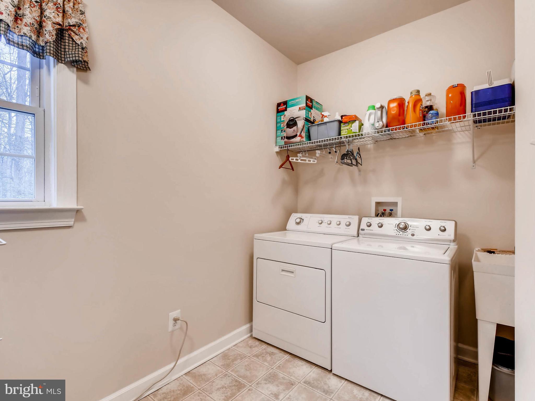 3650 Revolea Beach Road Baltimore, MD 21220 - Photo 14 of 30 Laundry Room