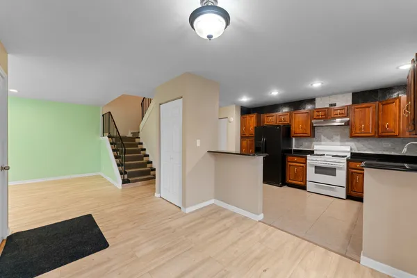 $239,900 | 15 D Fernwood Drive, Bolingbrook, IL 60440